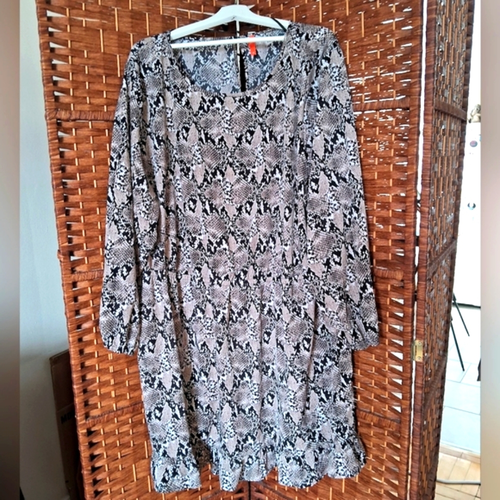 🌟 3/$30. 🐍 Snake Skin Designed Dress